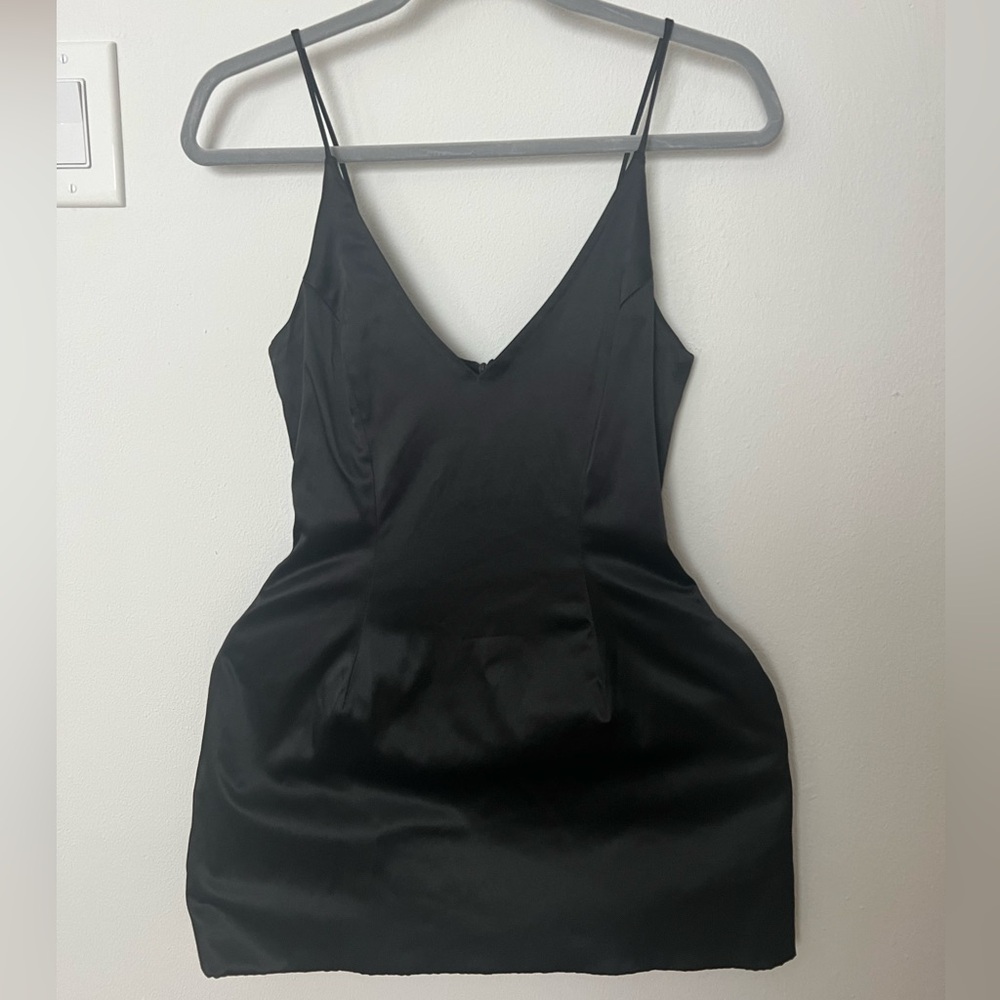 Little black dress in satin material - Picture 3 of 5